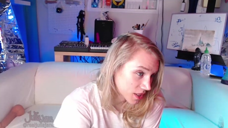 realjuliajane  25-01-2022
